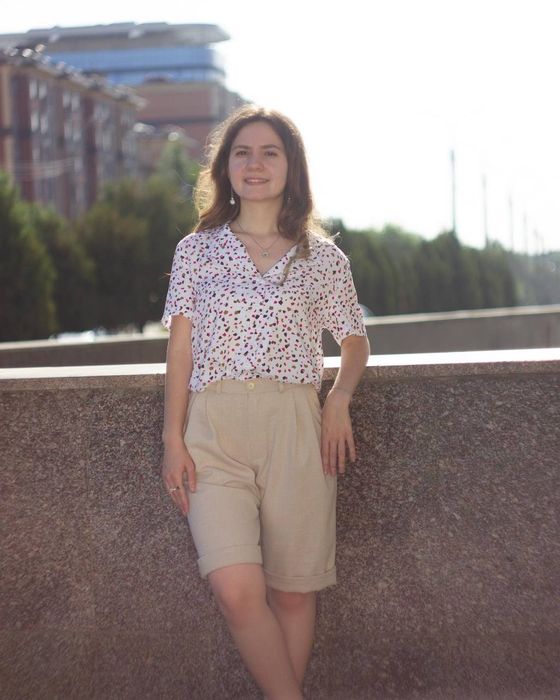 Шорты бермуды, цвет- бежевый