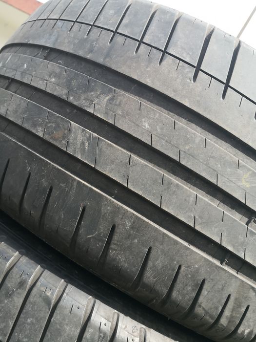 255 35 19 цола гуми Michelin 2 броя