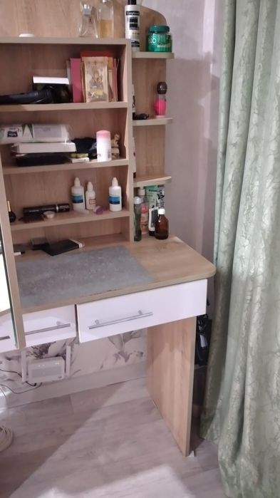 Туалетный столик