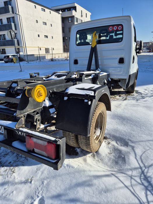 VÂND/SCHIMB Iveco An 2022 cu Abrollkipper nou Jimeca