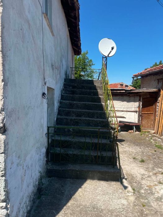 Къща в село Мостово