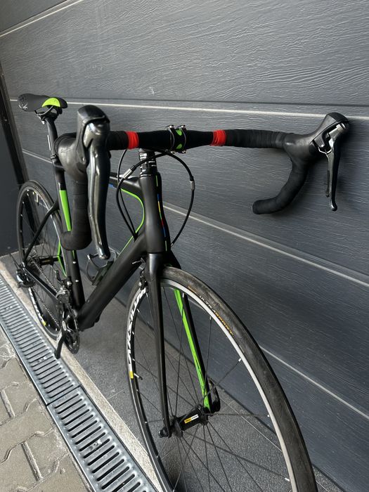 Карбонов шосеен велосипед Intuition 13 Carbon 28” 56см 2x10