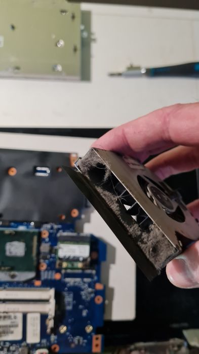 Instalare windows 11, 10, 8, 7, curățare interior laptop, PC, console