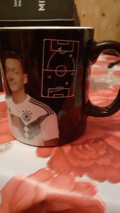 Порцеланова чаша Бундестима.