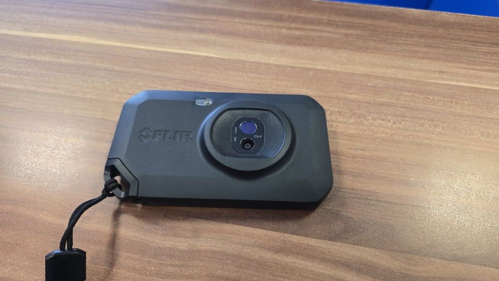 Camera cu termoviziune Flir C3-X WiFi  Bluetooth