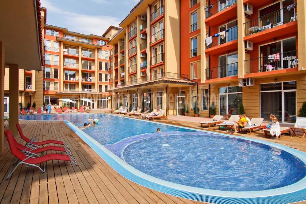 Продава се Двустаен апартамент в к.к. Слънчев бряг - 52 кв.м за 1058 €/кв.м - Снимка #11