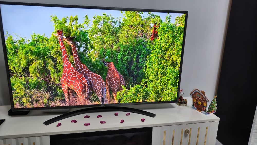 Телевизор LG 50 inch 127 sm