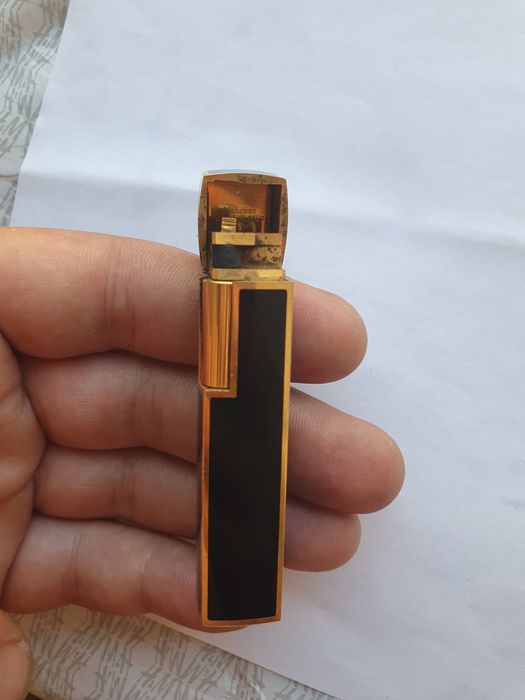 Bricheta placata cu aur