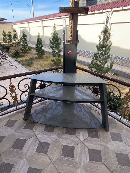 Продается подставка под телевизор