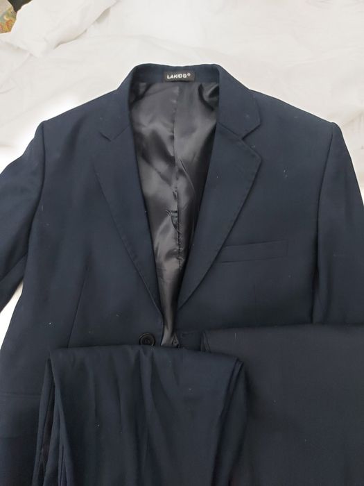 Школьная форма для мальчика лет 9/10