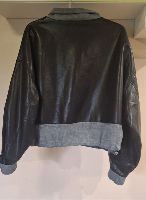 Кожено яке бомбър