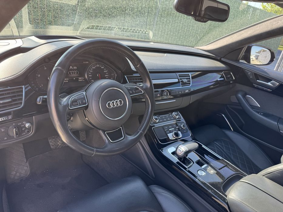 Audi A8 L - 2015 / 3000 D