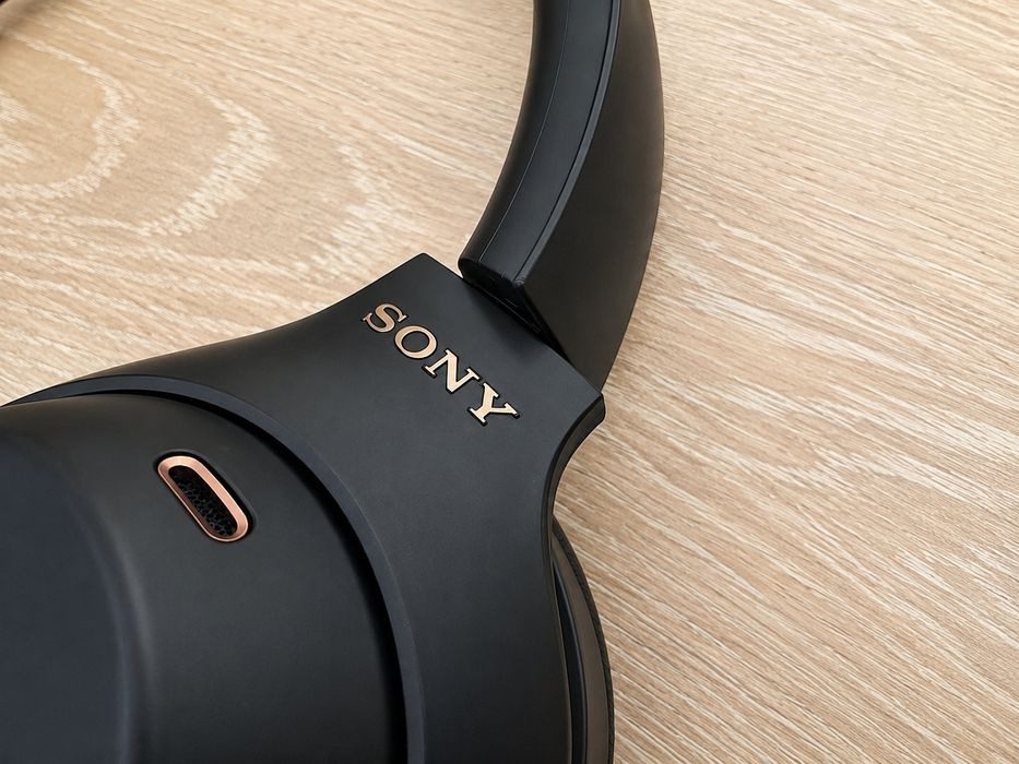 Наушники Sony WH-1000XM4