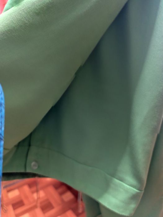 Костюм 3,цвет зелёный р 58. 5 тыс