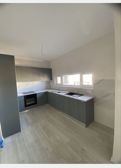 Apartament 3 camere,2 băi în Bloc NOU !!