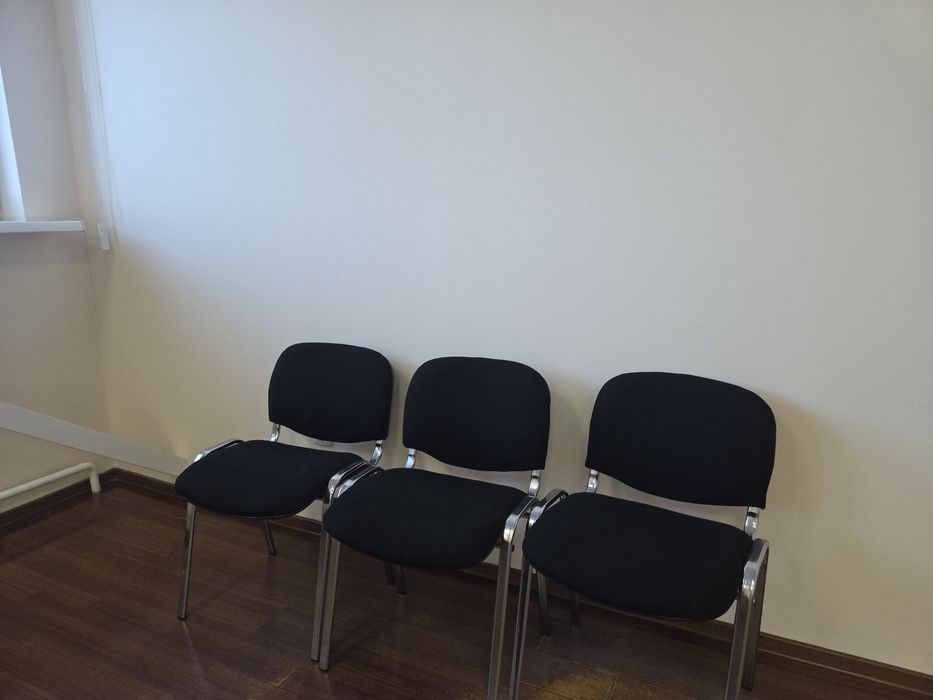 Продам стулья 3 штуки