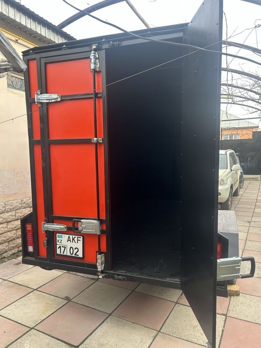 Продам прицеп новый