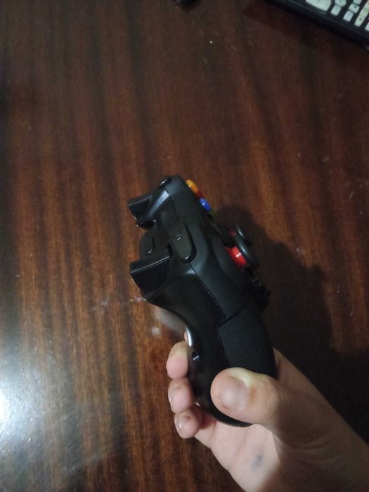 Джойстик със флашка
