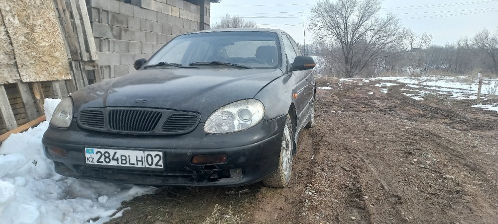 Продаю машину дэйво леганза