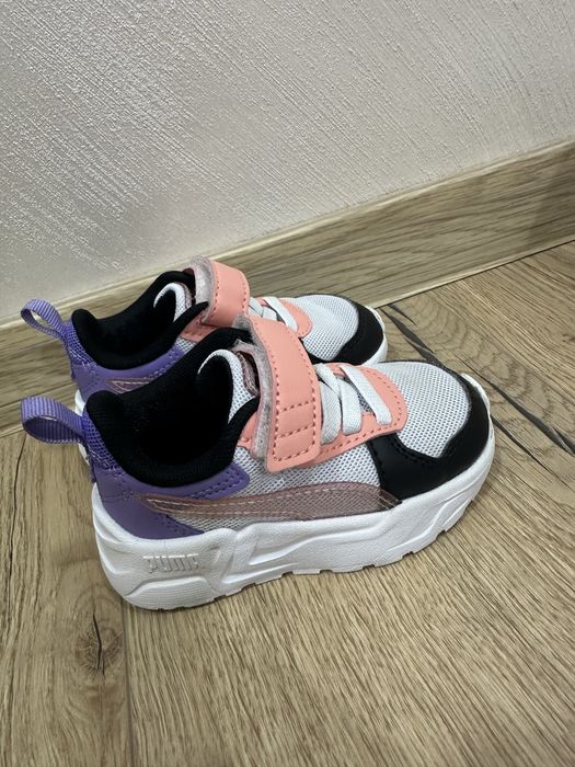 Маратонки бебе 20 номер