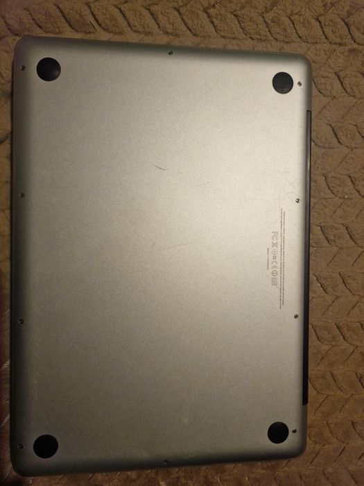 MacBook Pro (13-inch, Mid 2012) i7 , 8GB RAM , SSD