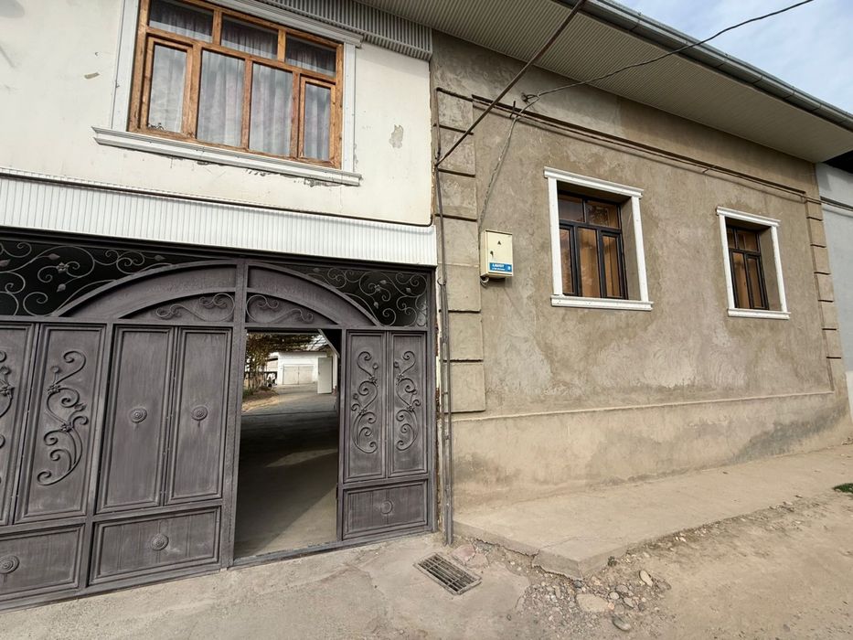 Уй сотилади. Назарбек-Туркистон. 10.5 сотих. 6 соих захват жоий бор.