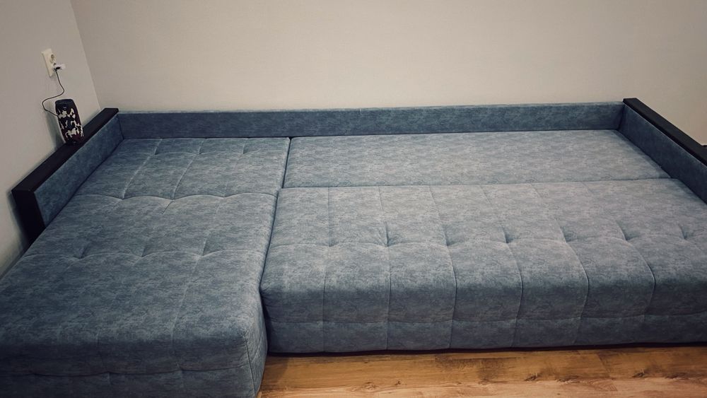 Продам диван угловой