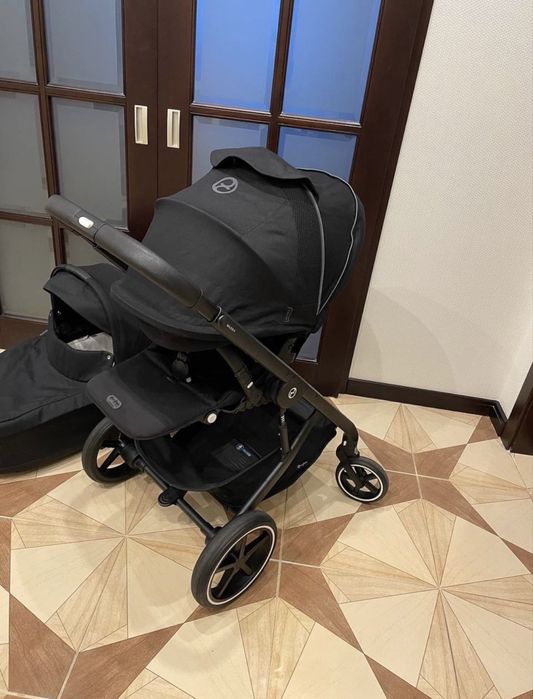 Бебешка количка Cybex Balios S Lux 2024 + зимен чувал + поставка за чаша