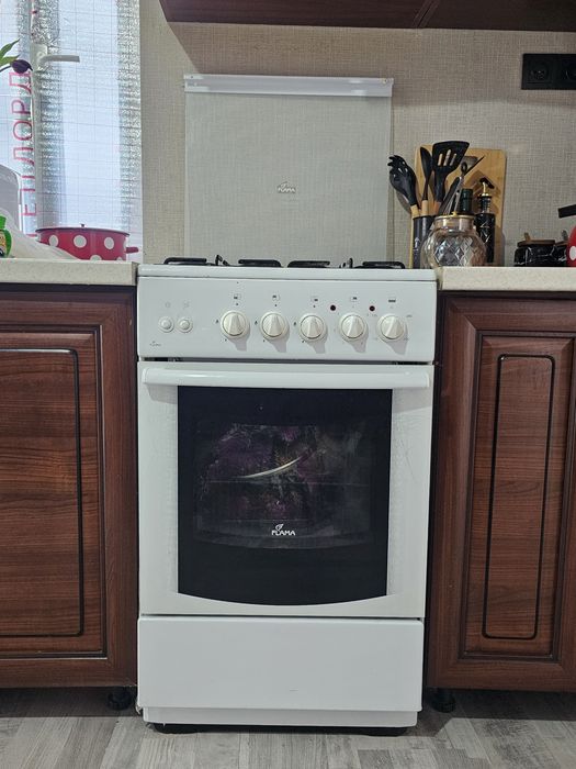 Продам газ плиту