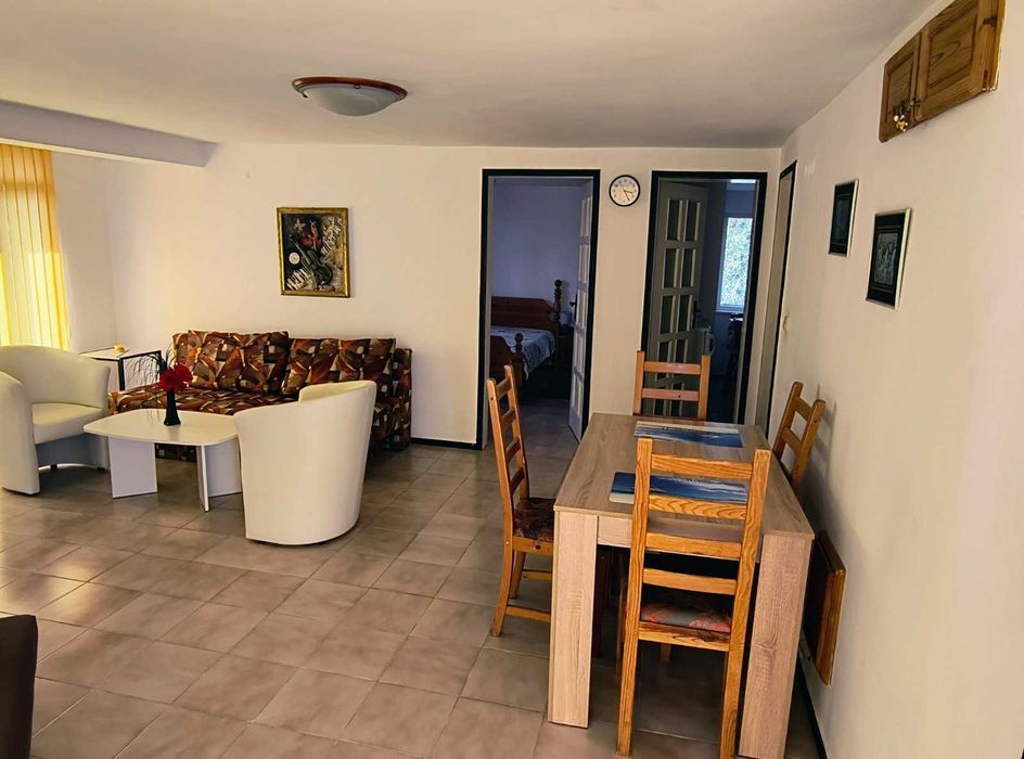 Дава се под наем Къща в Варна, м-т Траката - 550 кв.м за 3366 € - Снимка #7