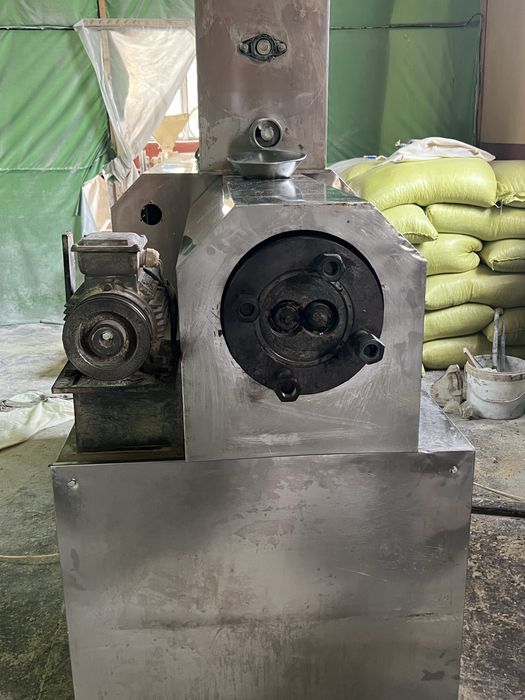 Экструдер сотилади