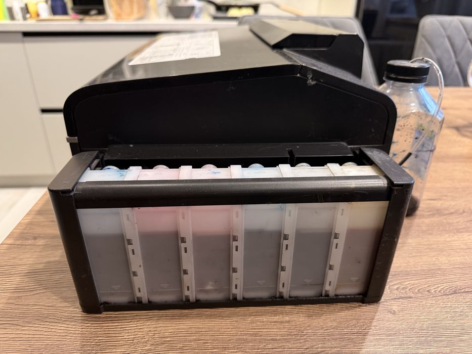 Продается принтер epson l800