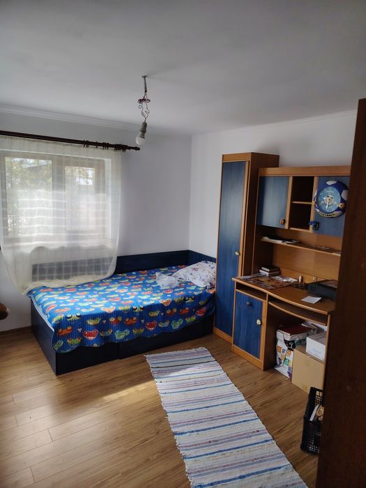 Vând casa Priboieni