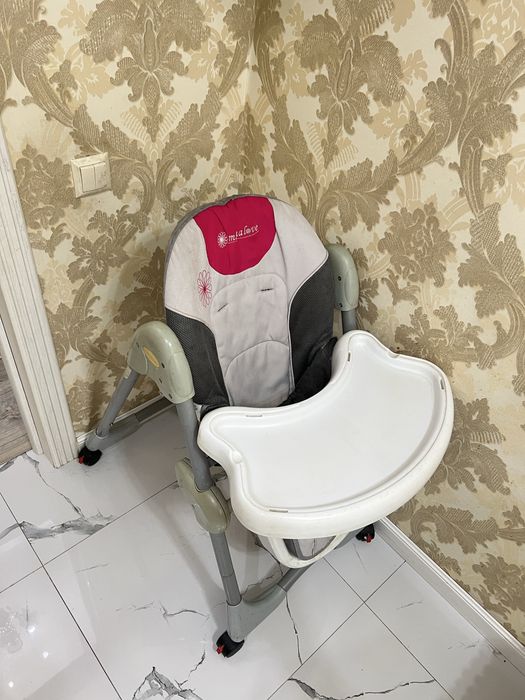 Продам детский стол