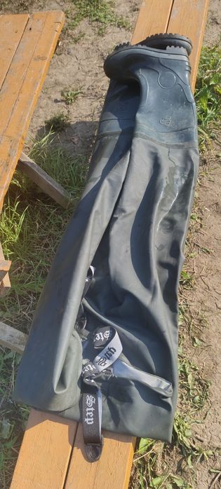 Сапоги полукомбинезон размер 42