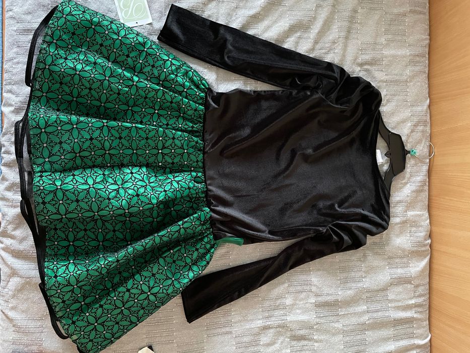 Rochie deosebita pt ocazii 14-16 ani verde cu negru