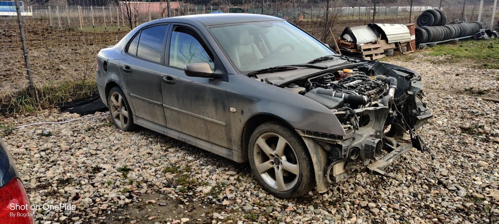 Vindem piese rezultate din dezmembrarea unui Saab 93 2006