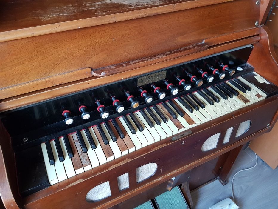 Armoniu harmonium pian pianina