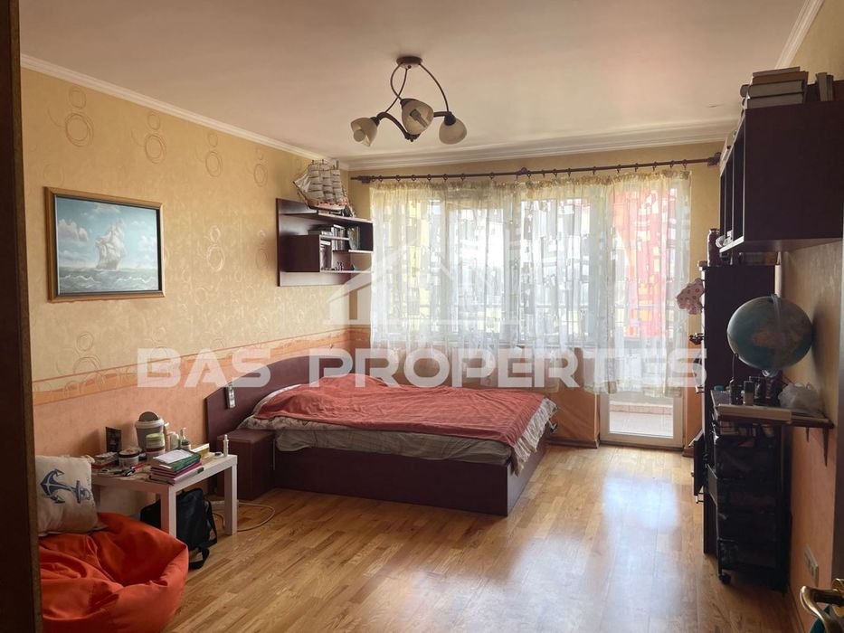 Продава се Тристаен апартамент в София, Студентски град - 145 кв.м за 880 €/кв.м - Снимка #4