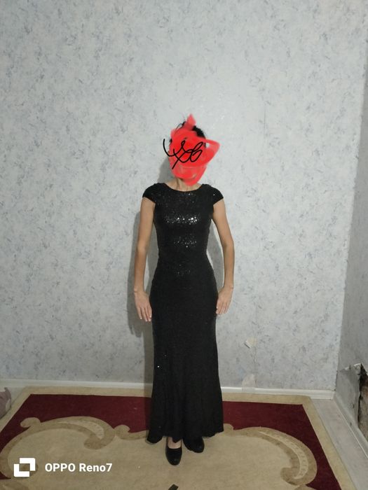 Платье вечерниее