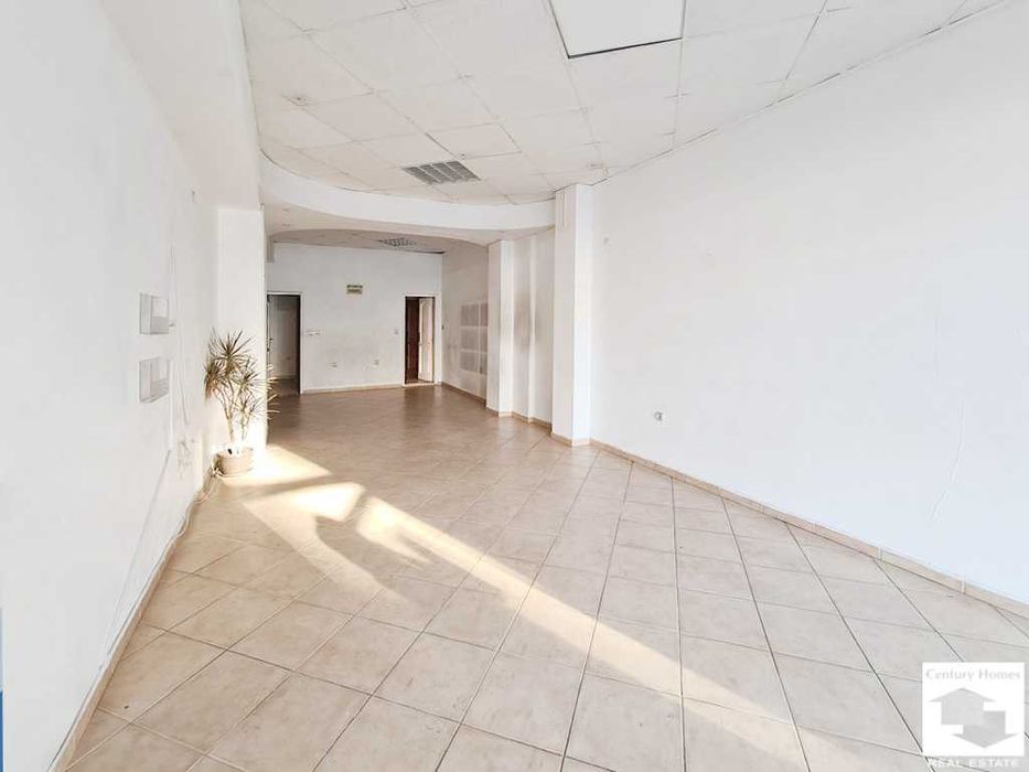 Продава се Магазин в Велико Търново, Център - 52 кв.м за 4000 €/кв.м - Снимка #1