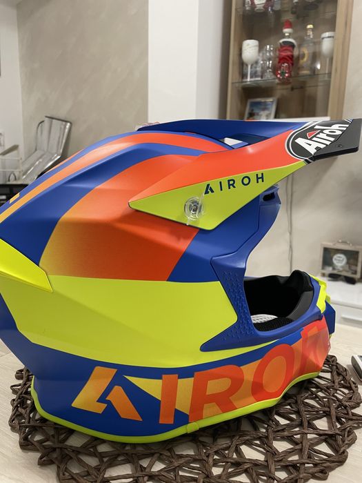 Каска Airoh/очила 100%