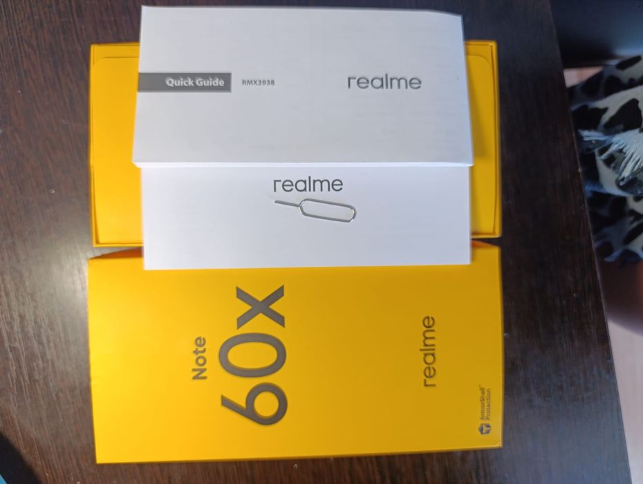 Телефон Realmi Nout 60x 128g