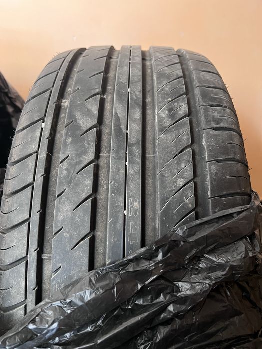 Летни гуми Sunfull 245/40/18