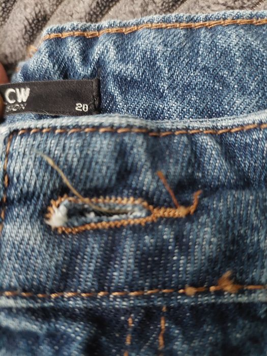 Дънки чисто нови 28номер