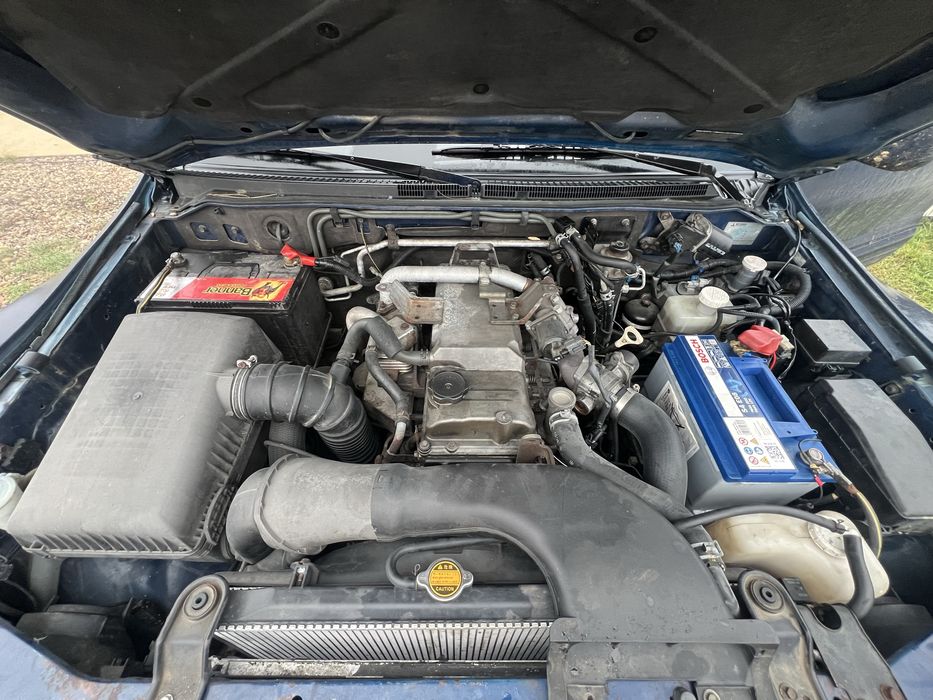 Vand Mitsubishi pajero din 2003 3.2 diesel N1 utilitara impozit mic.