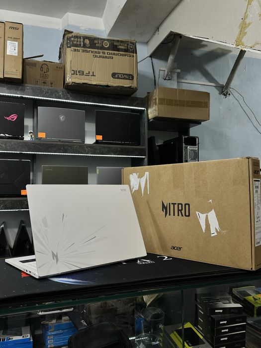 Мощный игравой ноутбук Acer Nitro Lite i5-13420H 16/512 RTX3050(6GB)