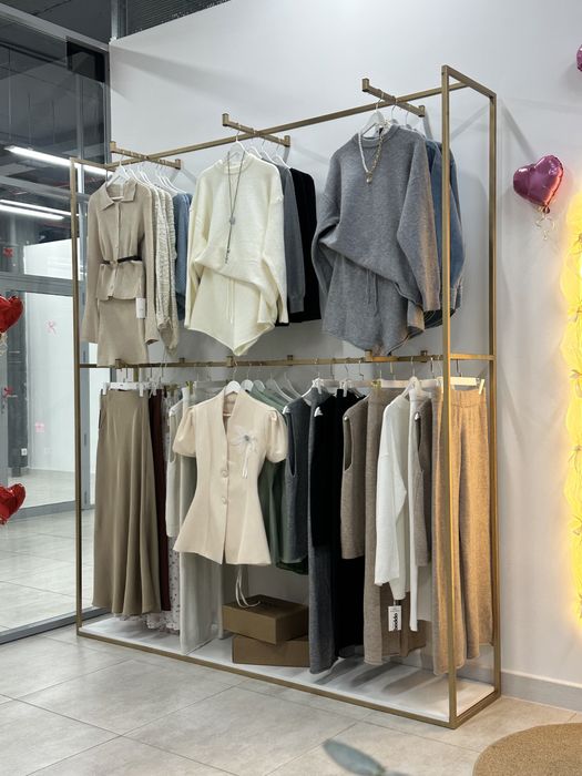 рейл вешалка для магазина одежды