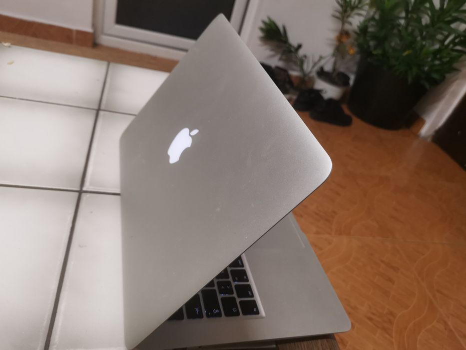 Macbook air i5 2014