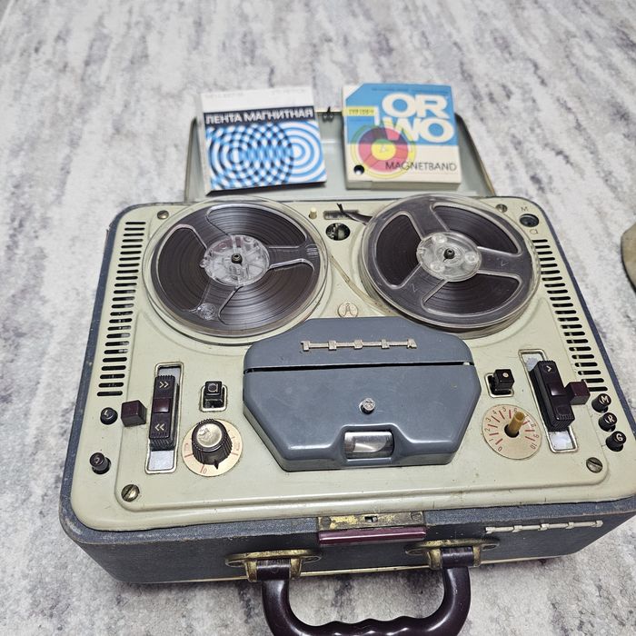 Magnetofon Tesla 1960 Duo solo  plus benzi